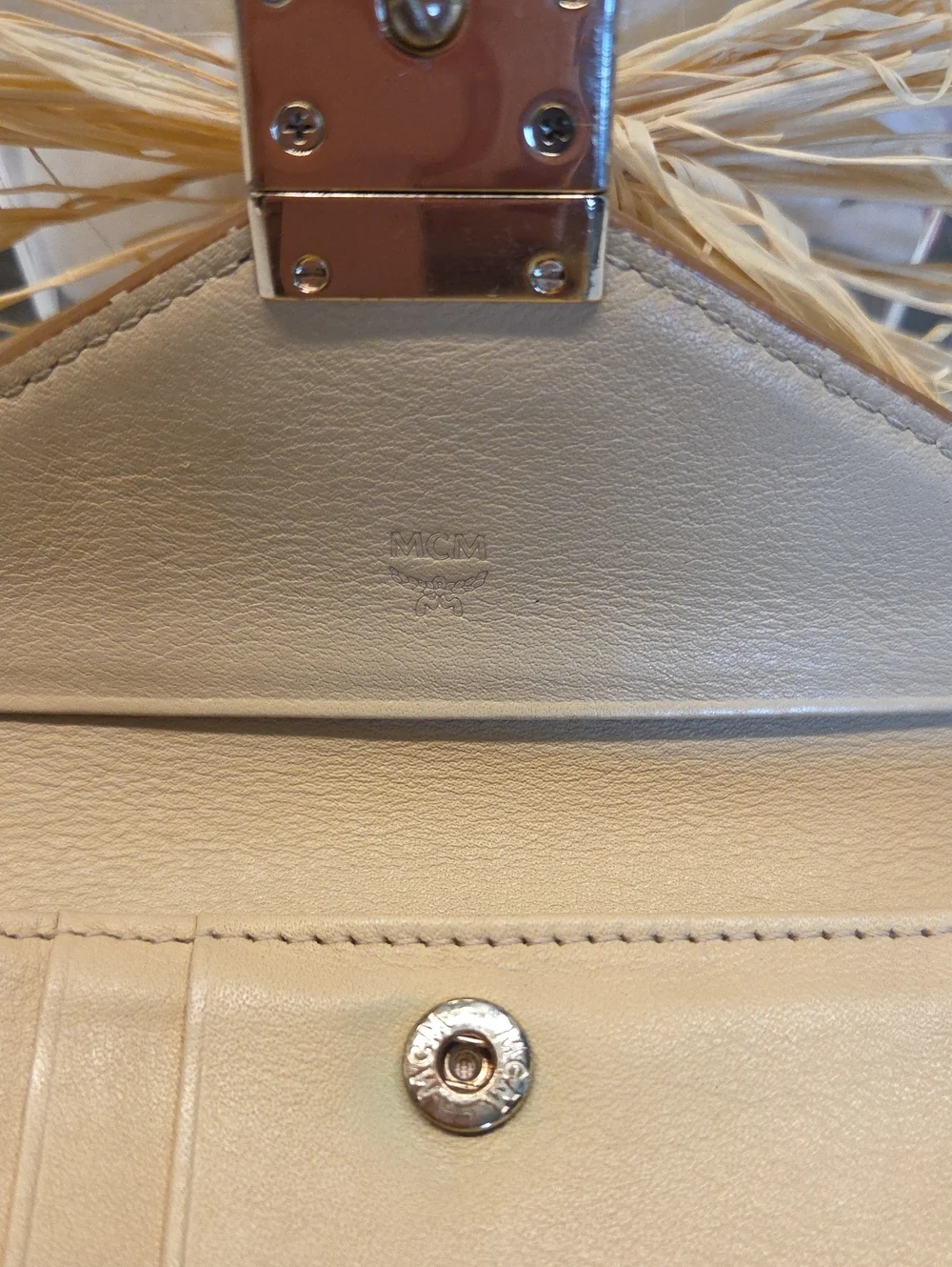 MCM pre loved